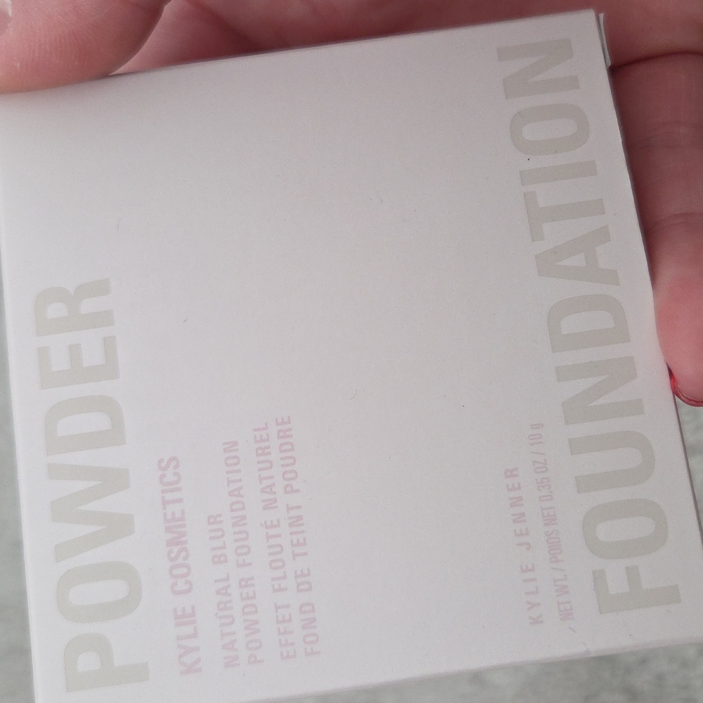 Kylie Cosmetics Powder Foundation NIB- 3WN